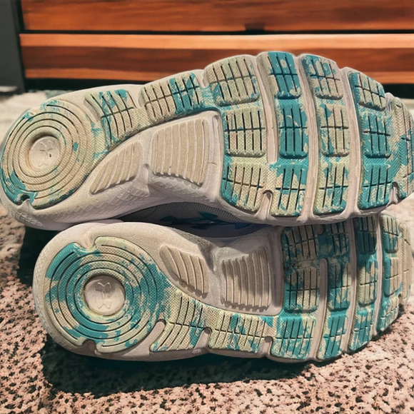 Under‎ armour deluxe foam charged assert sneakers - Picture 6 of 7